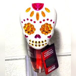 Sugarskull + Vampire Blood Wallflower Light Plug-in • Bath and Body